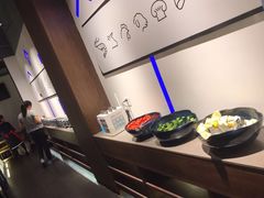 -尚尚仙·酸汤猪手·猪肚鸡火锅(华联万柳购物中心店)