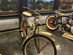 -席娜卡琳火车铁道夜市