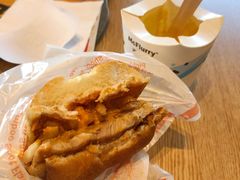 -麦当劳(杭州三花国际店)