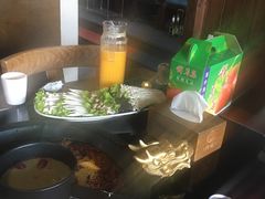 -重庆德庄火锅(体育中心店)