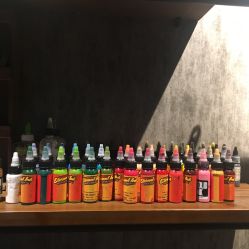 点击看大图 -鳌首刺青纹身 穿孔饰品店