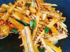 油焖嫩芽竹笋-中8楼风尚云南菜(颐堤港店)