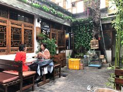 -丽江庭院·云南野生菌·海鲜火锅(鼓楼四合院店)