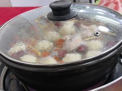 -花苑美食横琴生蚝火锅(拱北粤华路店)