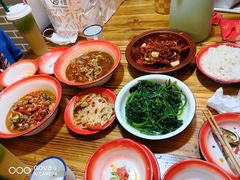 -老三样·美食研究中心(世贸路店)