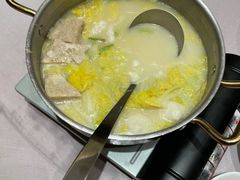 -梦都海鲜酒家(万达广场江桥店)