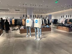 -URBAN REVIVO(西安Momopark店)