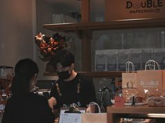 -DOUBLE HAPPINESS 双喜面包咖啡