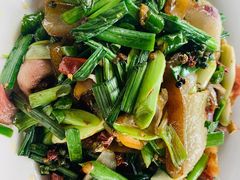 蒜苗炒腊味-江湖黑大兔(杨家坪店)