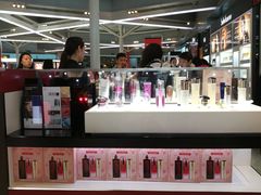 -日上免税店(三径路t3店)