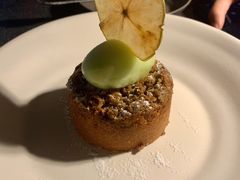 肉桂苹果蛋糕配青苹果冰霜-Mercato莫卡多露台餐厅与酒吧(K11店)