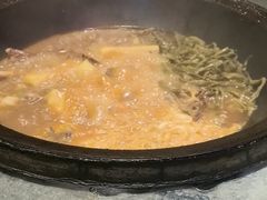 -鱼窝棚柴火铁锅炖(富山屯店)