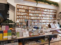 零售区-猫的天空之城概念书店(景德镇陶溪川店)