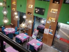 -香巴拉云南餐厅(华莱坞店)