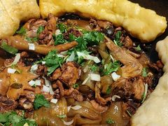 -咱屯子铁锅炖直营店(保利店)