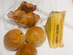-85度C(生甜甜圈研究工坊·上海平凉店)