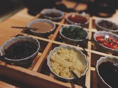 九宫格蘸料-锦和牛·炭火烧肉(ICC太和里店)