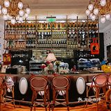 姐妹情[爱心]在红酒与牛排之间