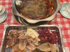 -金鼎雪山牦牛杂火锅(理县总店)