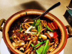 -八府香鸭·啫啫煲(华山路店)