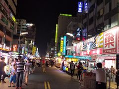 -六合夜市