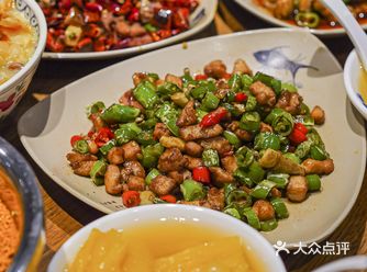 来南京总要来吃一次冯三孃跷脚牛肉吧