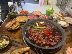 -黄潇洒老火锅(九眼桥宏济巷店)