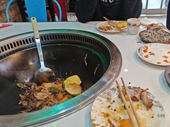 -哈尔滨烧烤·山河村铁锅炖(交大店)