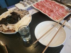 -楼外楼大刀肉传统火锅居(幸福街店)