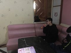 -阿里巴巴量贩KTV(海亮店)