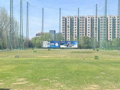 -仙霞高尔夫练习场-停车场