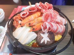 豪华海鲜肥牛泡菜锅-仙隐小鹿中華の日料(荣民龙首广场店)