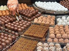 -Laderach 莱德拉(上海环贸iapm店)