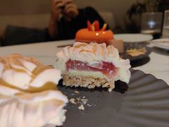 -潮一不贰·法式甜品·生日蛋糕·西式简餐(外滩店)