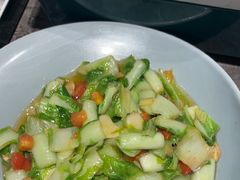 -老周家酱卤猪蹄私房菜(克拉玛依西街店)