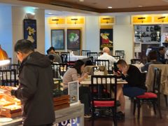 -深圳富苑皇冠假日套房酒店