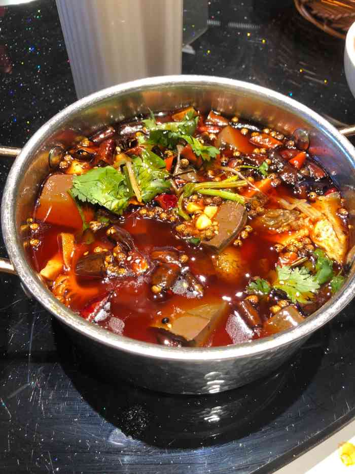 去常州游玩在大从点评上搜到了唐宴晚上去了这家店点了糖油封煎芋头糟