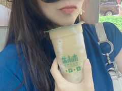 -林小柔绿豆沙牛乳(陆家嘴店)