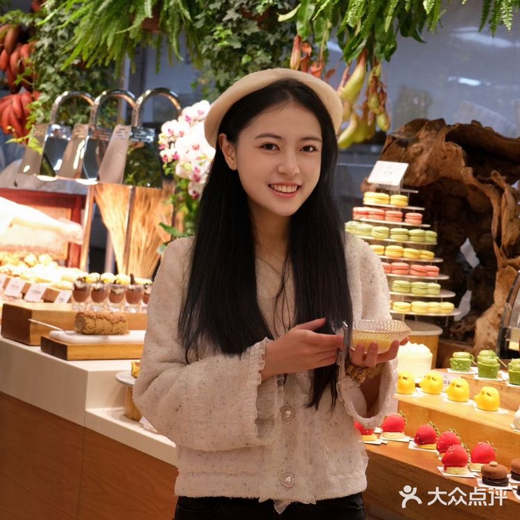 喝到心满意足！店名：第六季自助餐厅（王府井店）