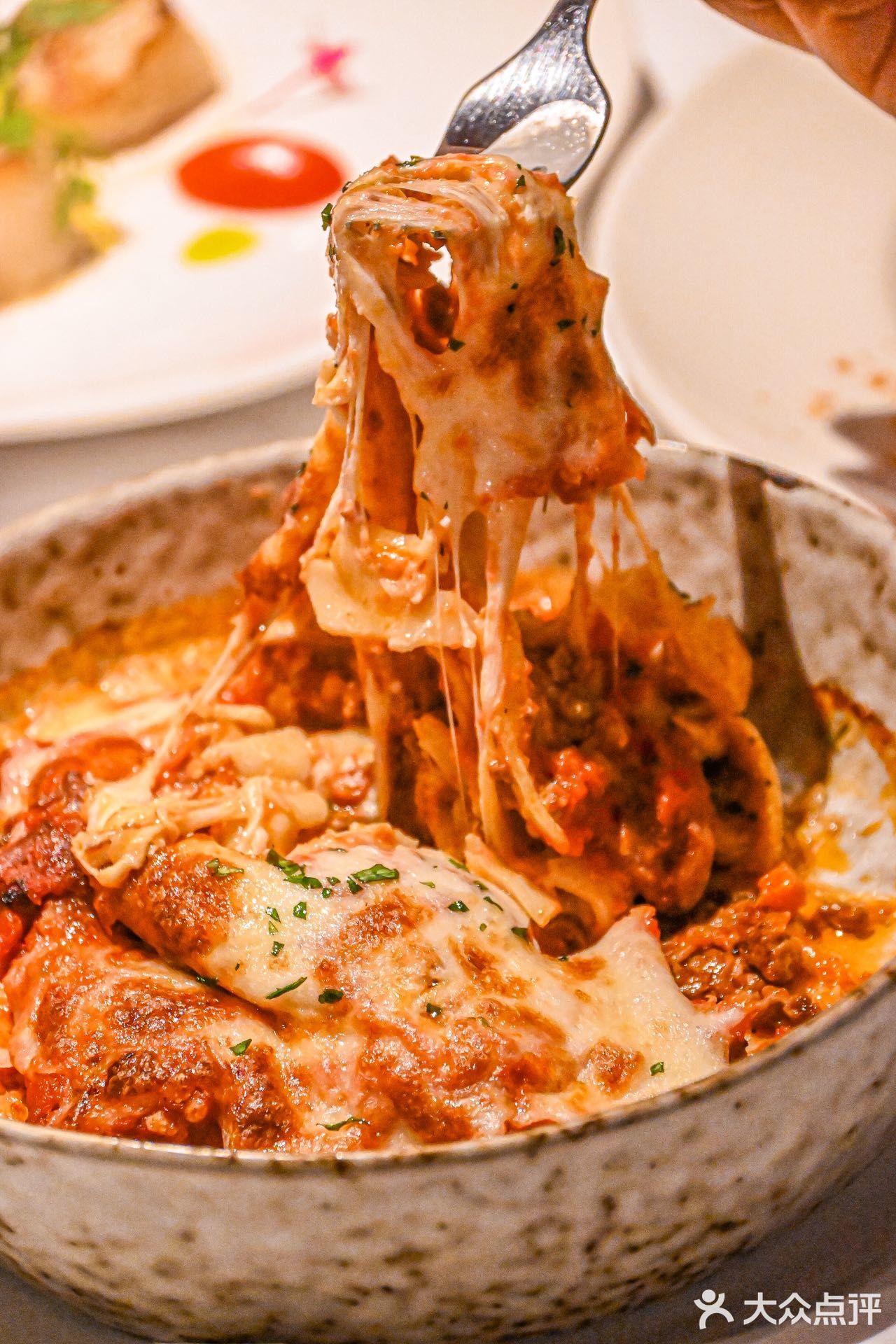 对这家的披萨🍕和牛排入了迷