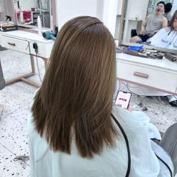 -木子造型S A L O N烫染·造型·理发