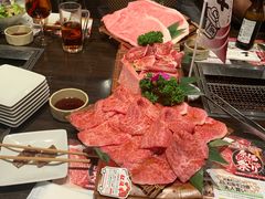 松阪牛特等五種肉拼盤-俺的焼肉(銀座9丁目店)