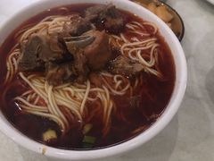 -胡成记口蘑龙眼包子(盐道街店)