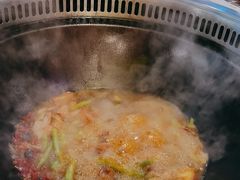 -哈尔滨烧烤·山河村铁锅炖(交大店)