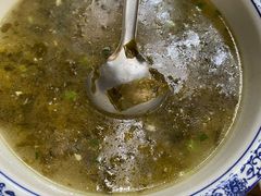 酸菜豆腐汤-勇猛子川菜馆(新军路店)