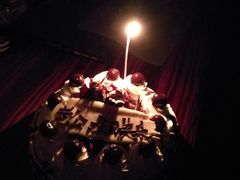 -百灵希尔顿逸林酒店大堂吧