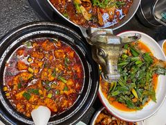 -万重锦·人文川菜馆(骡马市店)