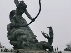 -巴陵广场
