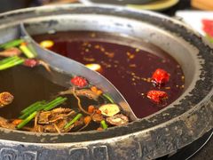 菌汤鸳鸯锅-唇辣号重庆老火锅(亦庄店)