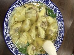 -吕氏馄饨包子大排档